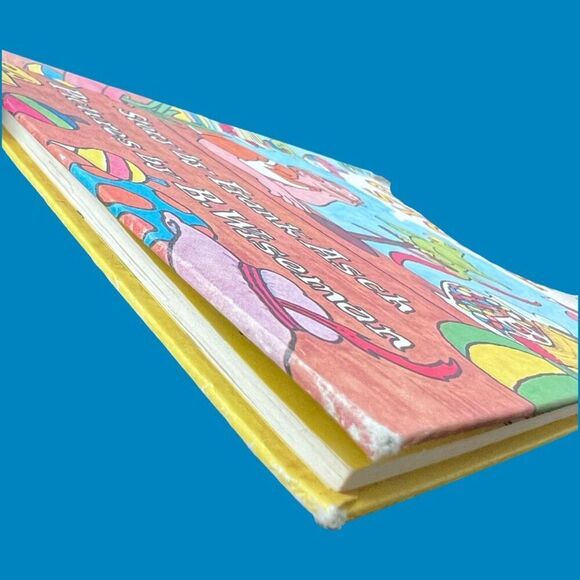 1983 Vintage George’s Store Hard Cover Book - Picture 4 of 5